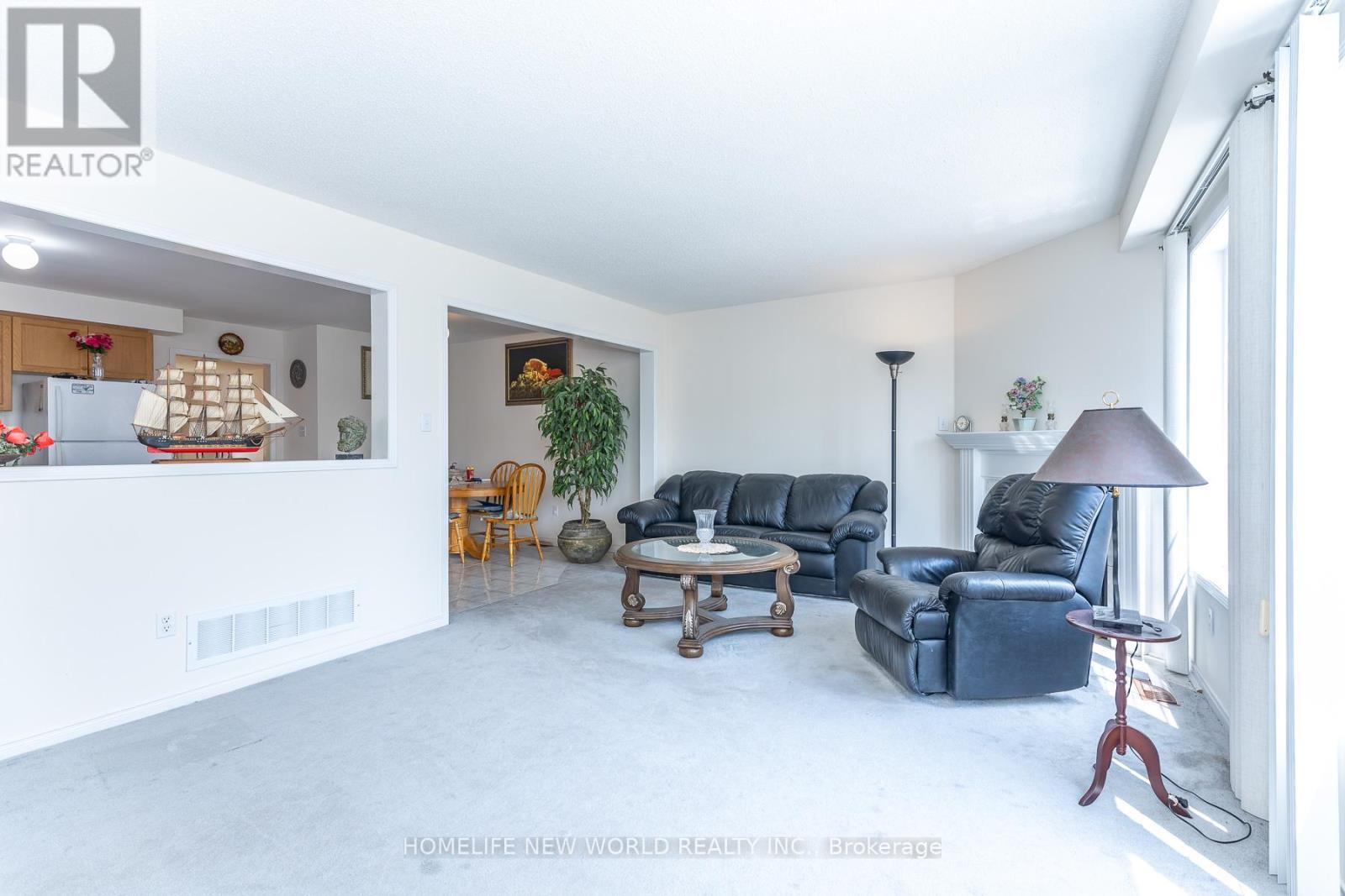 12 Touchstone Drive, Toronto, Ontario  M6M 5L2 - Photo 20 - W13764600