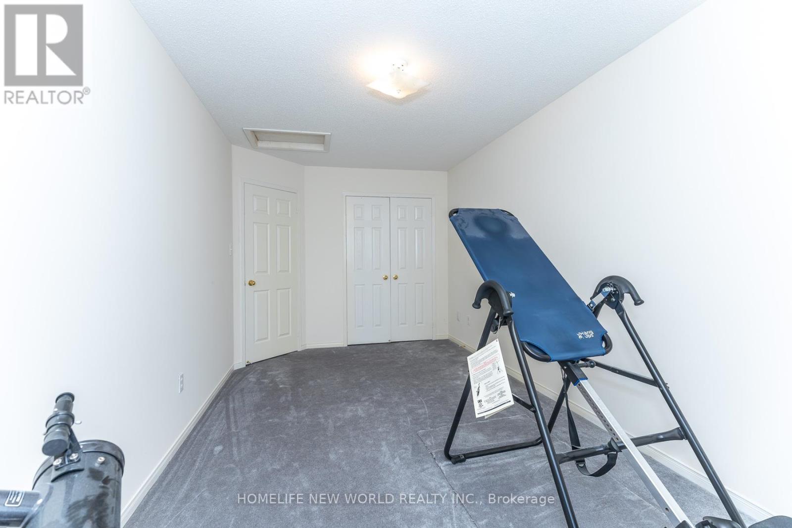 12 Touchstone Drive, Toronto, Ontario  M6M 5L2 - Photo 33 - W13764600