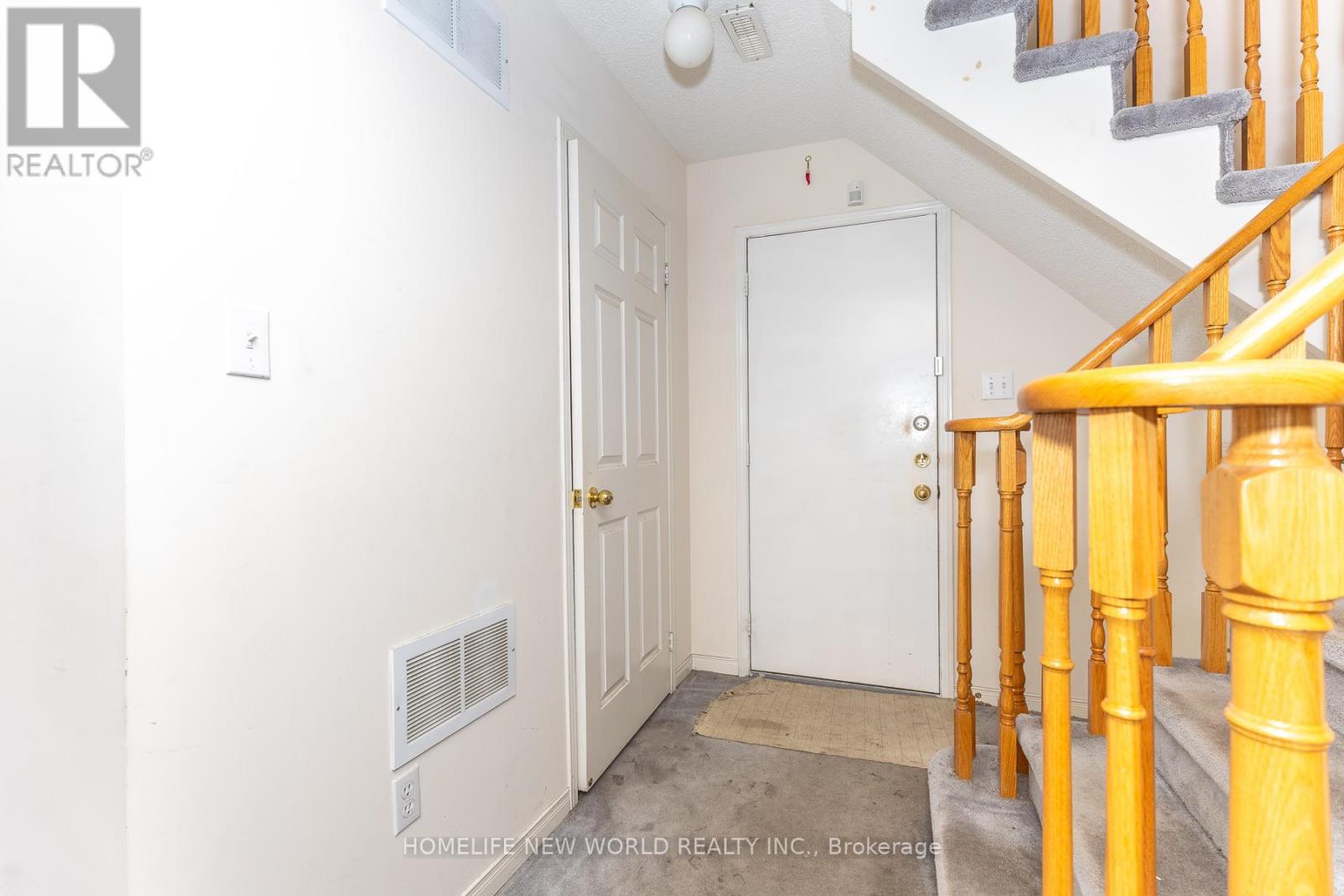 12 Touchstone Drive, Toronto, Ontario  M6M 5L2 - Photo 43 - W13764600