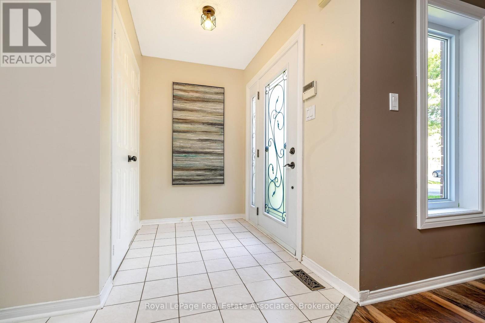 5 Early Street, Halton Hills, Ontario  L7G 5T6 - Photo 4 - W13764602