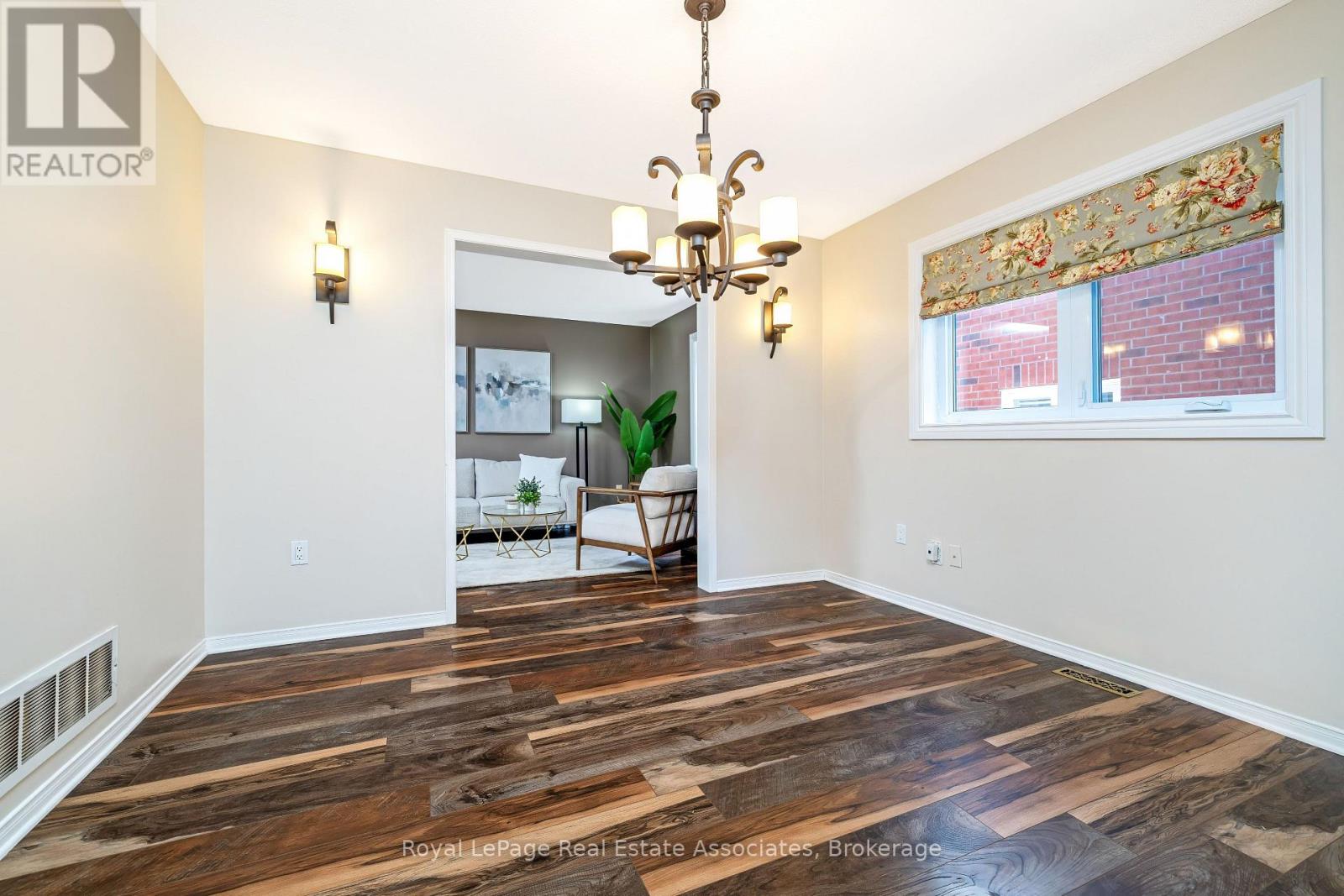 5 Early Street, Halton Hills, Ontario  L7G 5T6 - Photo 8 - W13764602