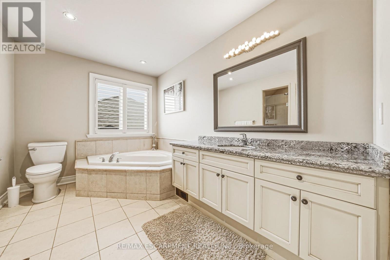 3 - 976 Shadeland Avenue, Burlington, Ontario  L7T 2M5 - Photo 28 - W13764662