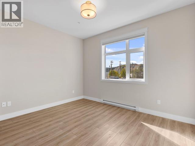 105-38 WATERFRONT PLACE photo 29