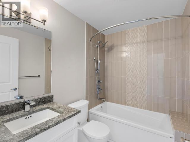 105-38 WATERFRONT PLACE photo 31