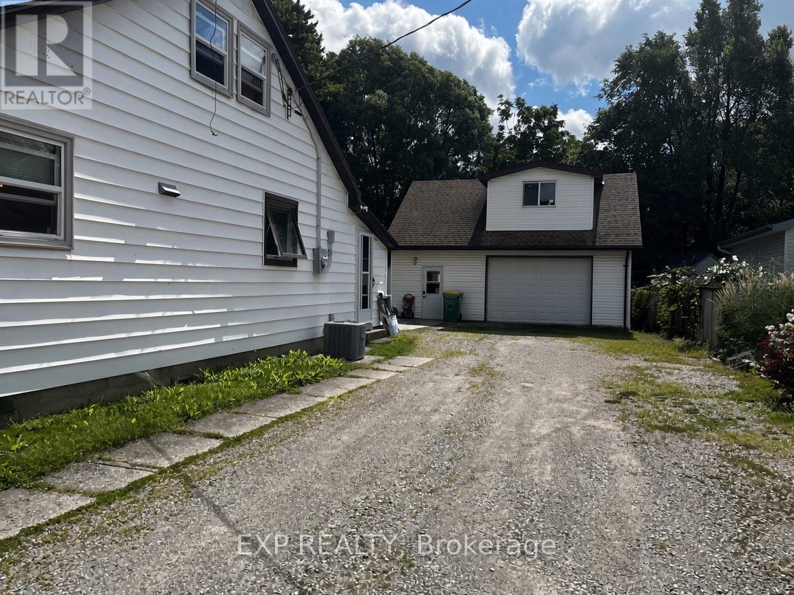 155 North Street, Southwest Middlesex, Ontario  N0L 1M0 - Photo 3 - X13760334
