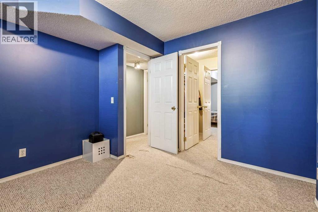 40 Country Hills Bay NW, Calgary, Alberta  T3K 4Y6 - Photo 41 - A2343591
