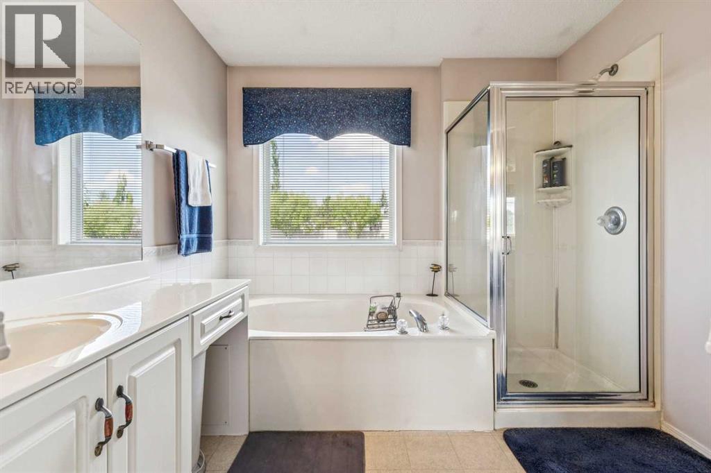 40 Country Hills Bay NW, Calgary, Alberta  T3K 4Y6 - Photo 30 - A2343591