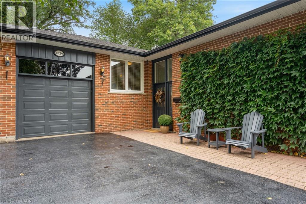 1529 Wembury Road, Mississauga, Ontario  L5J 2L8 - Photo 3 - 40861033