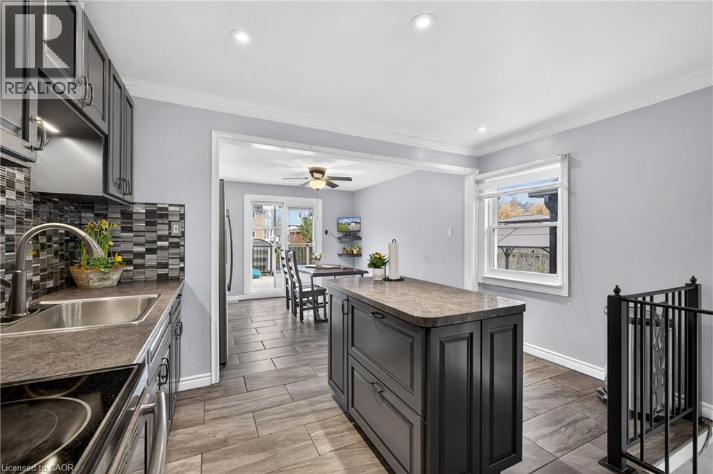 73 Avondale Street, Brantford, Ontario  N3S 4M1 - Photo 15 - 40861366