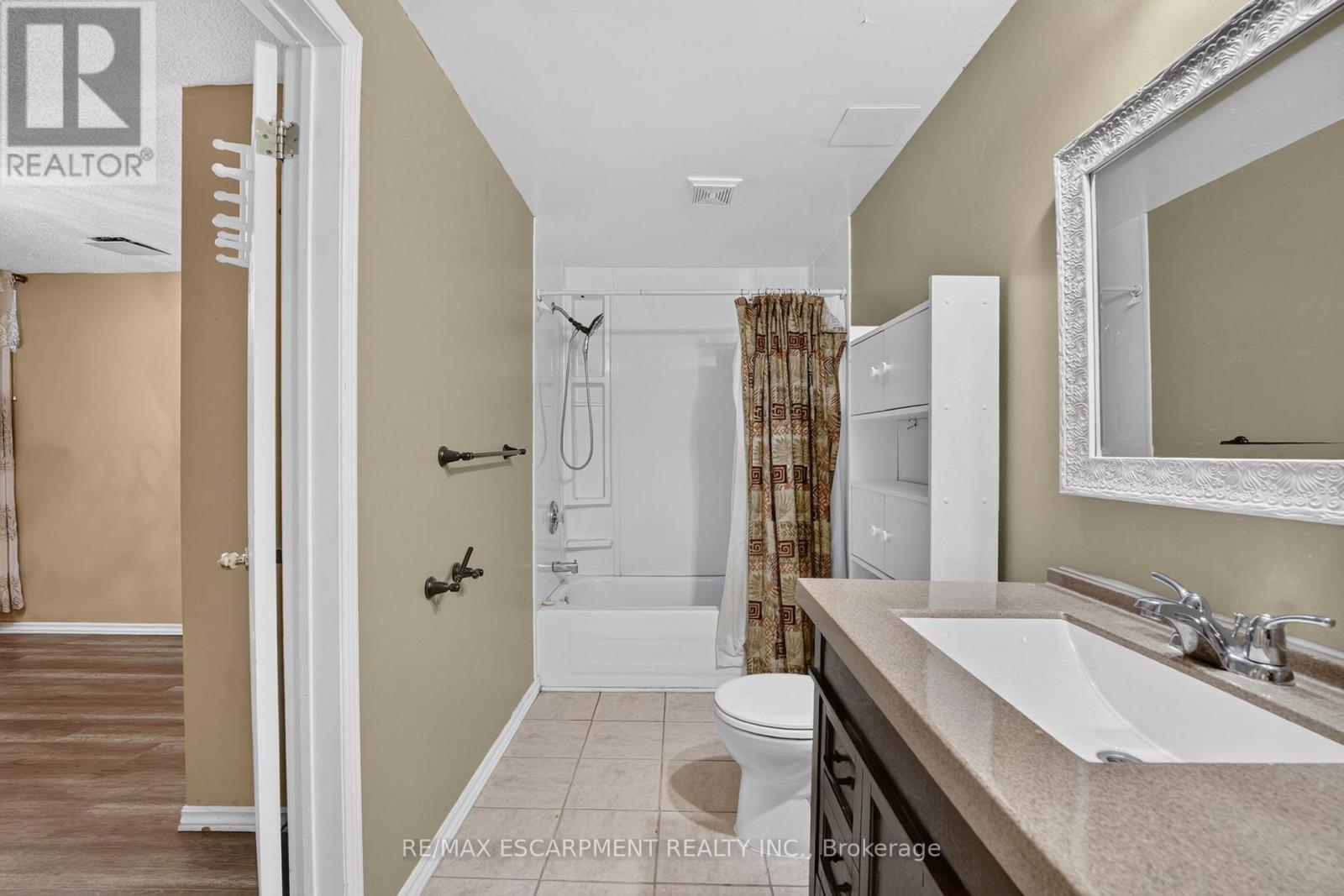 1501 Upper Sherman Avenue, Hamilton, Ontario  L8W 0B9 - Photo 37 - X13763558