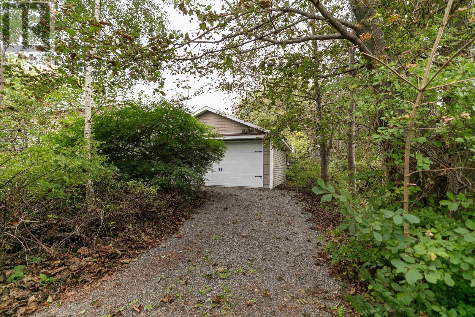 18 Dahlia Street, Dartmouth, Nova Scotia  B3A 2R9 - Photo 45 - 202622844