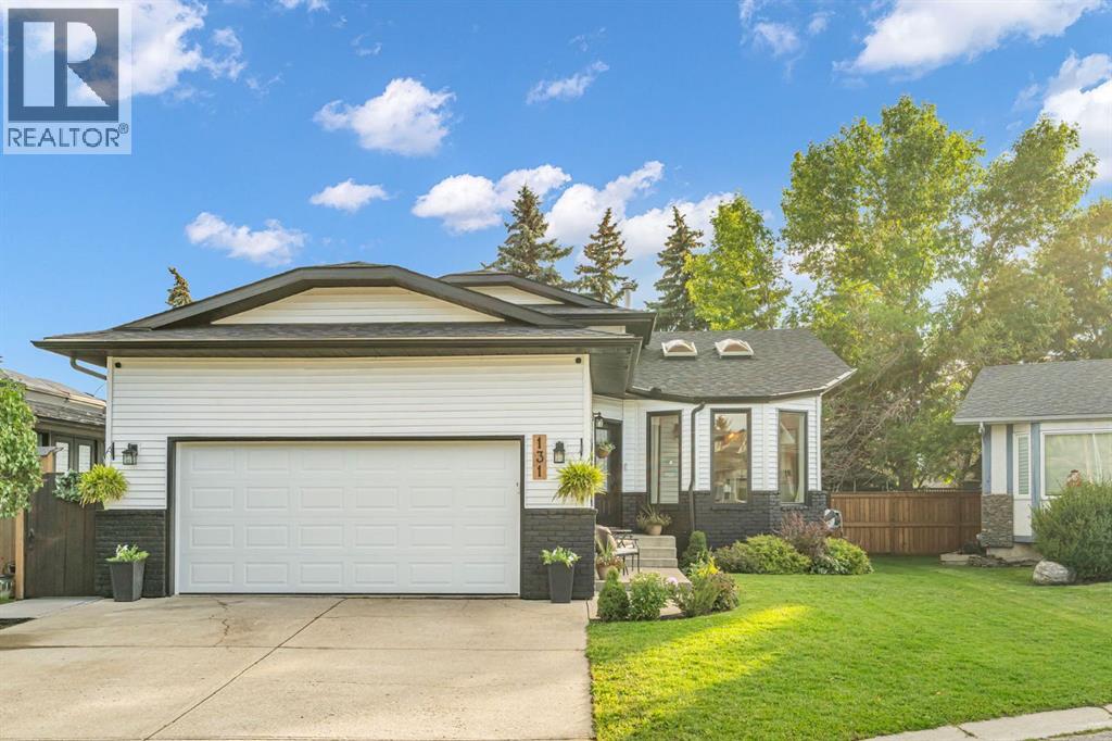 131 Douglas Woods Place SE, calgary, Alberta