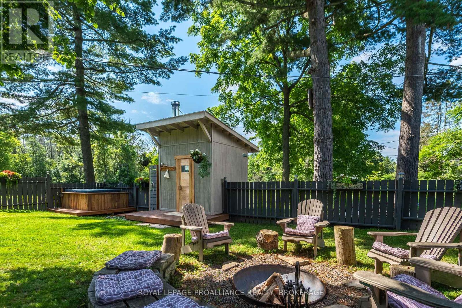 330 Elmwood Drive, Gananoque, Ontario  K7G 1P1 - Photo 12 - X13764830