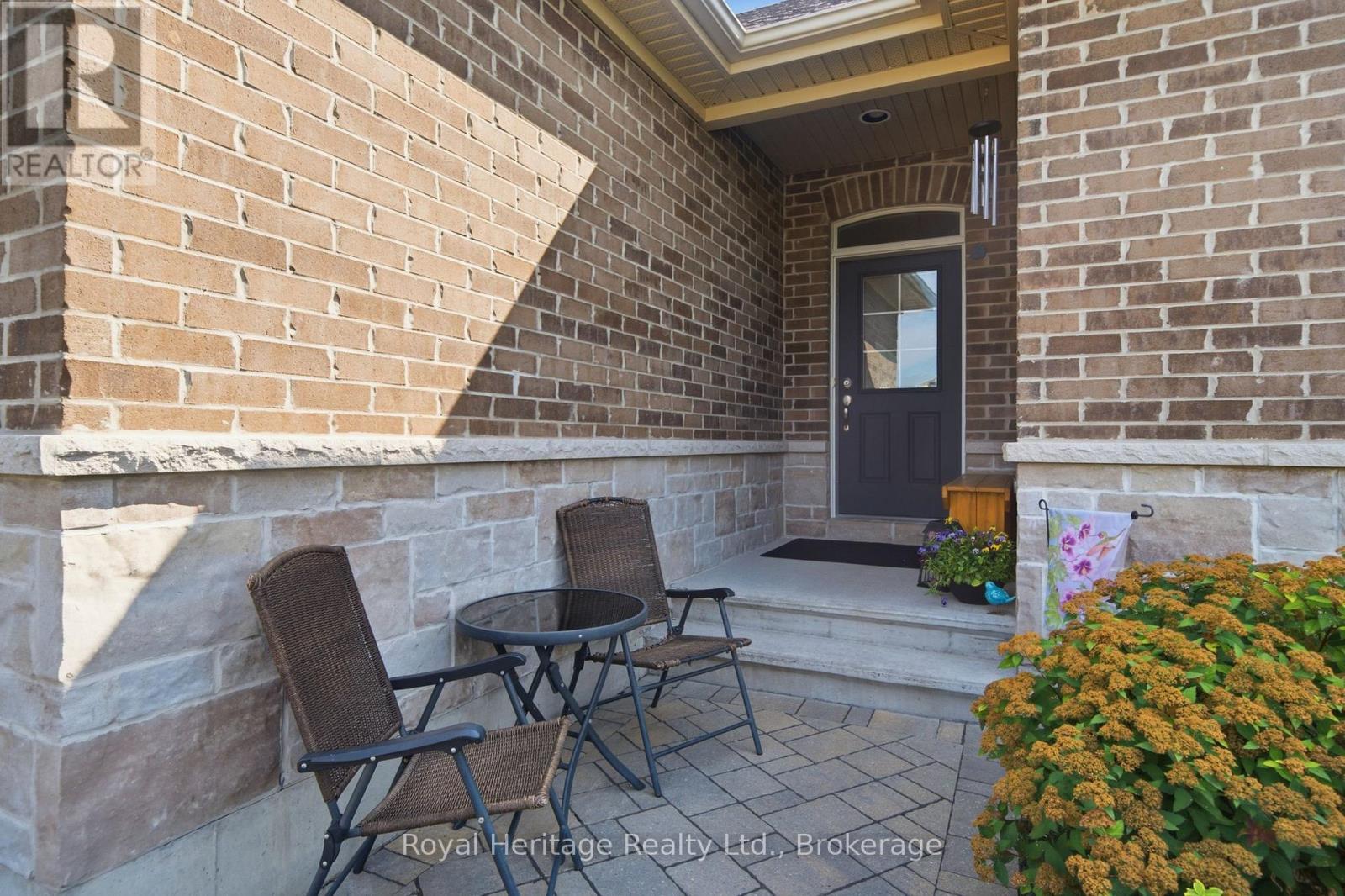 46 Stonecrest Boulevard, Quinte West, Ontario  K8V 0A4 - Photo 2 - X13764752