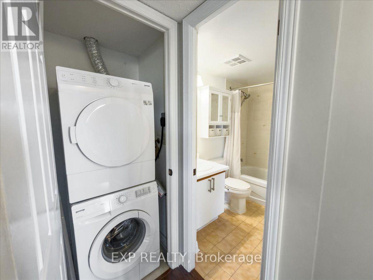 Unknown Address, ,    - Photo 22 - X13764706