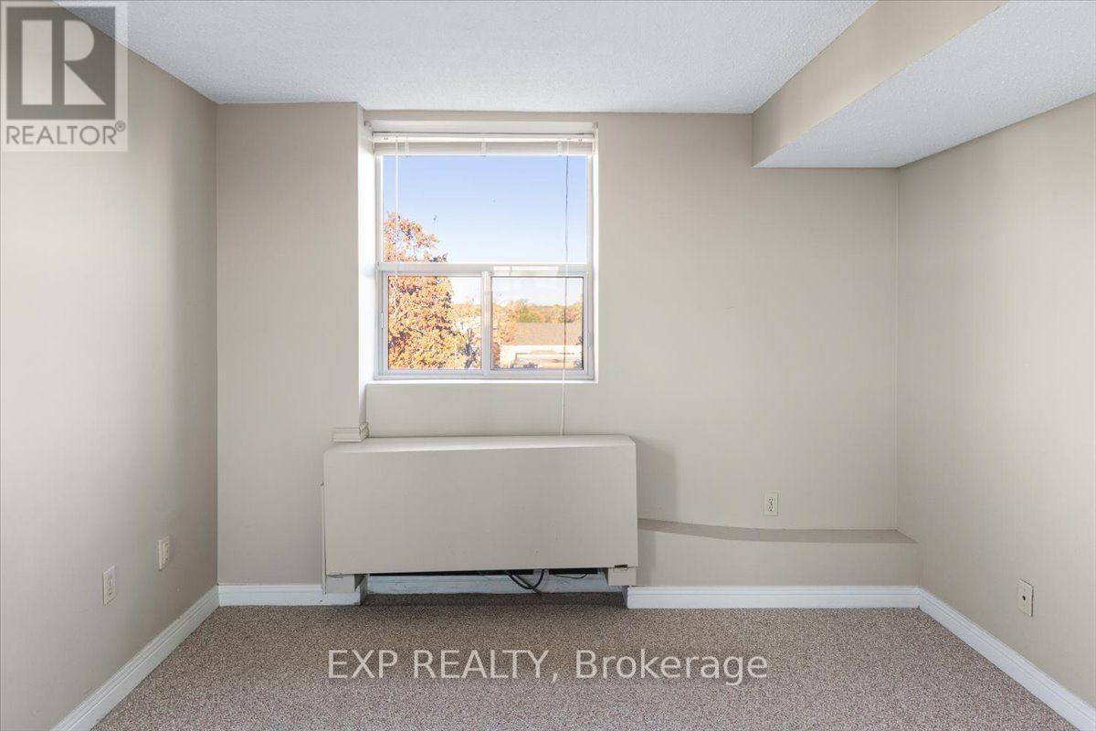 Unknown Address, ,    - Photo 25 - X13764706