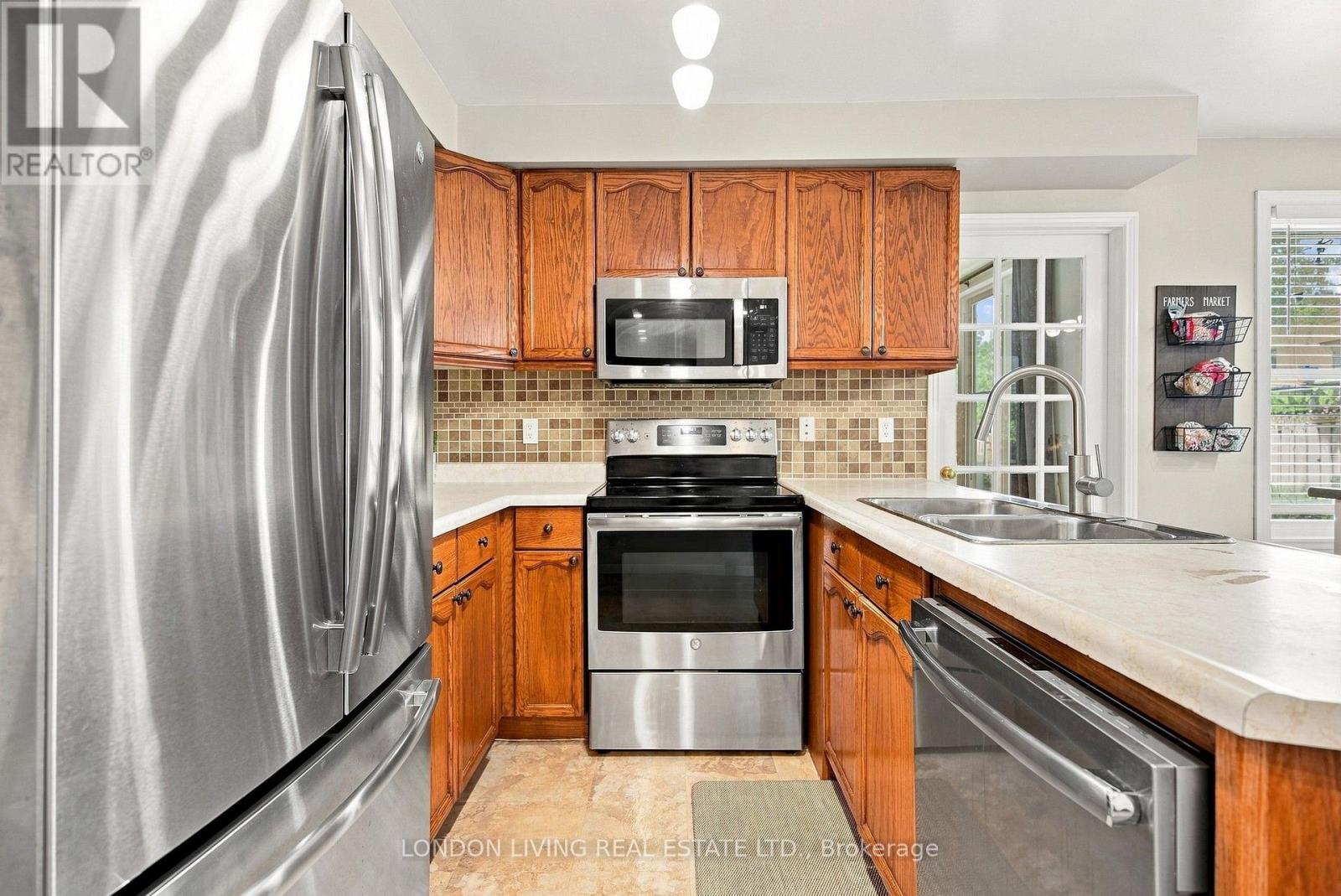 704 Homeview Road, London South, Ontario  N6C 5N2 - Photo 15 - X13764794