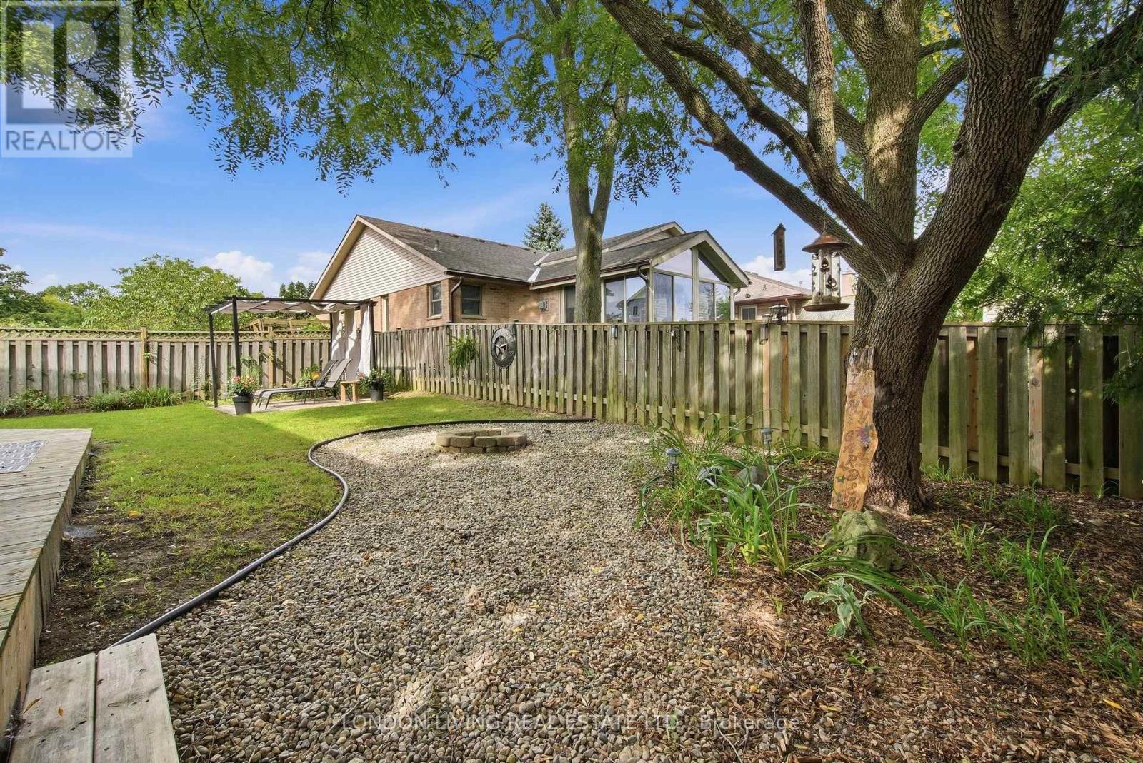 704 Homeview Road, London South, Ontario  N6C 5N2 - Photo 38 - X13764794