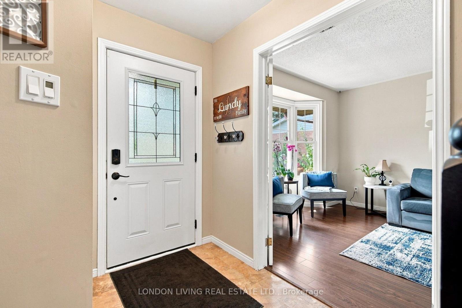 704 Homeview Road, London South, Ontario  N6C 5N2 - Photo 5 - X13764794