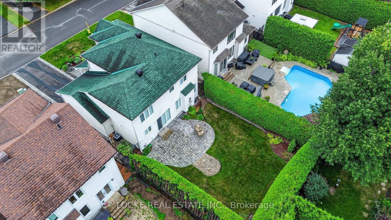 5934 Gladewoods Place, Ottawa, Ontario  K1W 1G5 - Photo 2 - X13764764