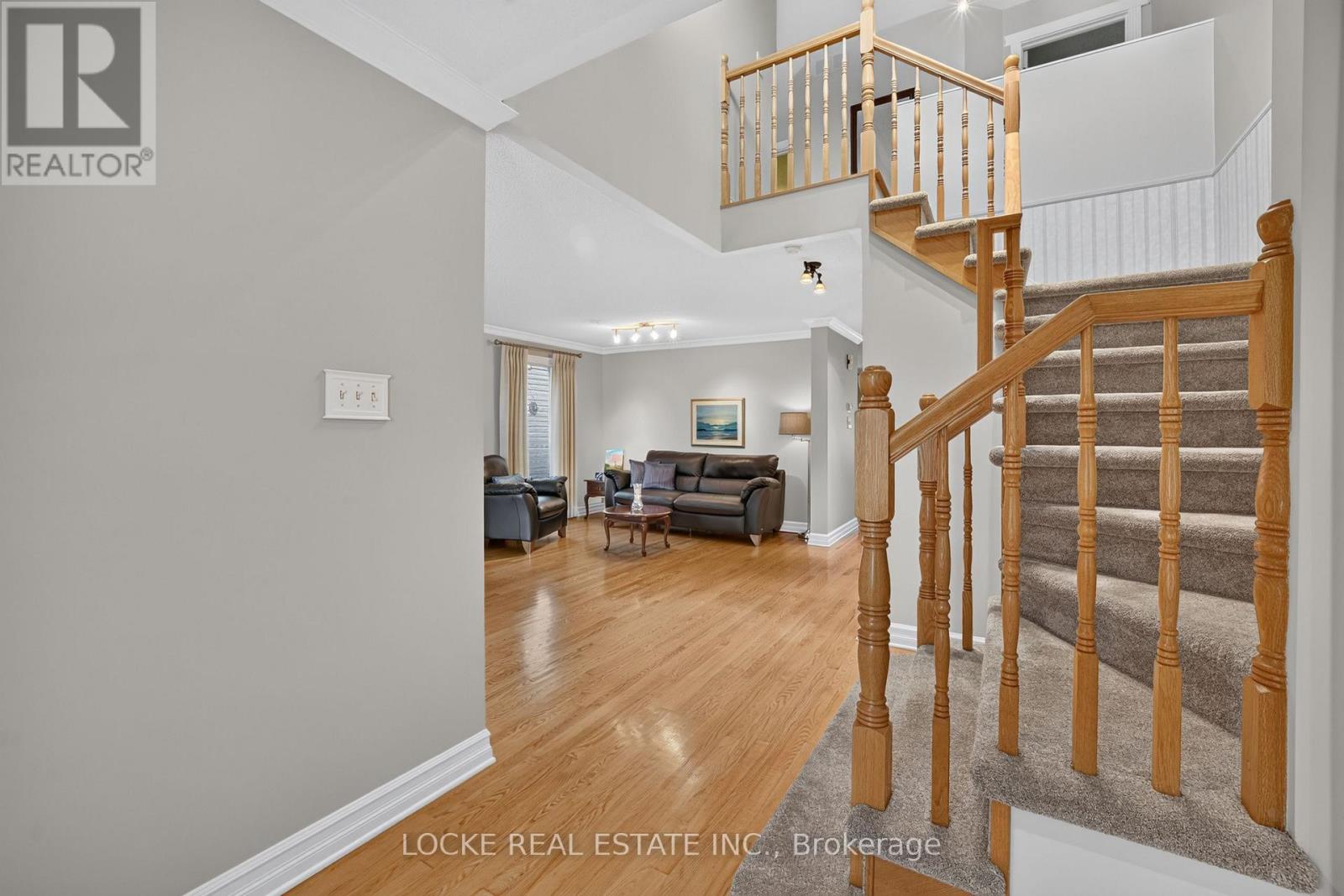 5934 Gladewoods Place, Ottawa, Ontario  K1W 1G5 - Photo 3 - X13764764