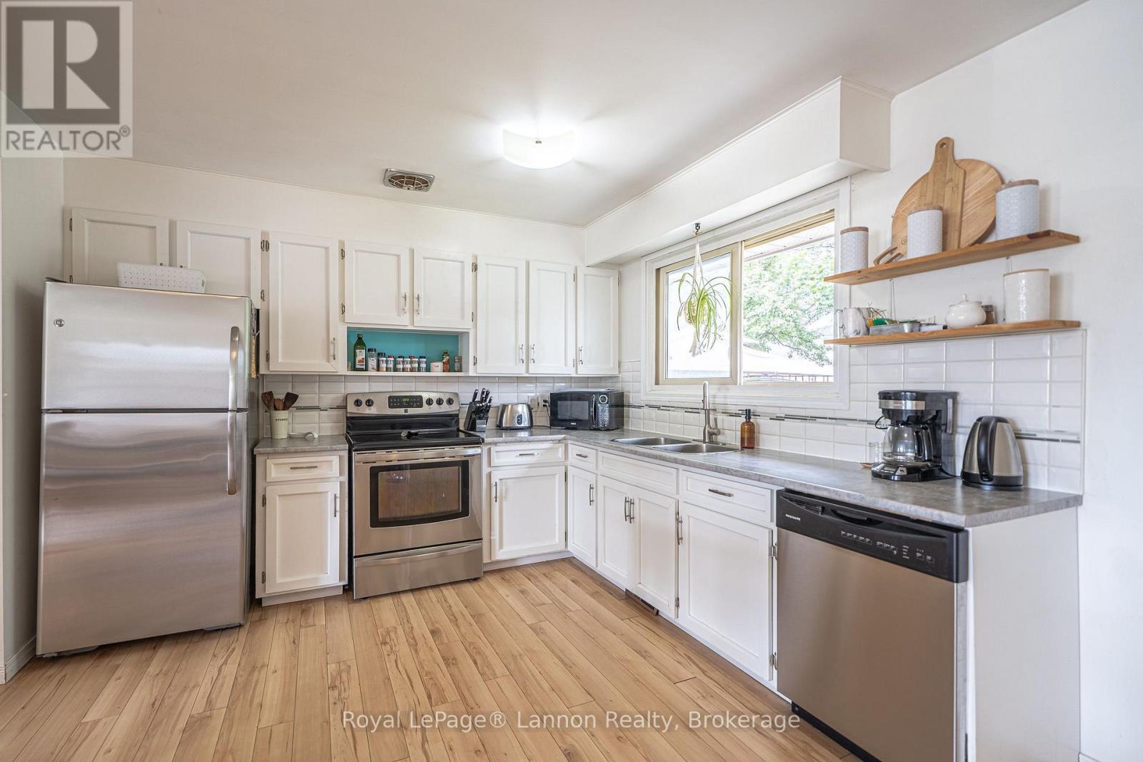 431 Churchill Drive W, Thunder Bay, Ontario  P7C 1V8 - Photo 9 - X13764850