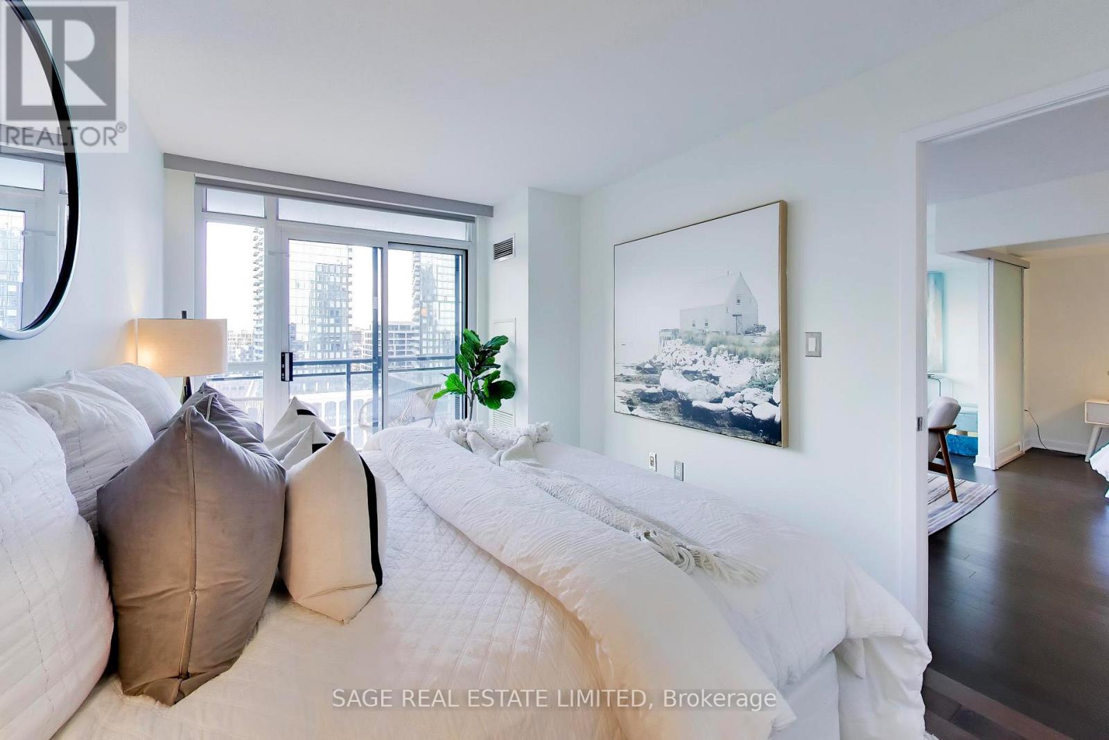 2205 - 25 Capreol Court, Toronto, Ontario  M5V 3Z7 - Photo 16 - C13764744