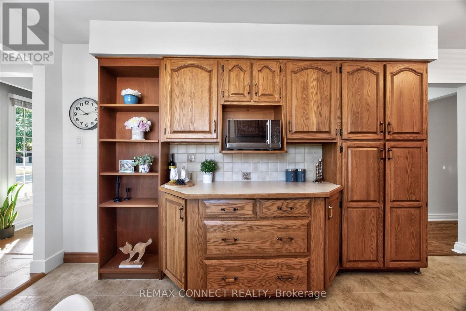 42 Bainhart Crescent, Toronto, Ontario  M1H 2R3 - Photo 12 - E13764864