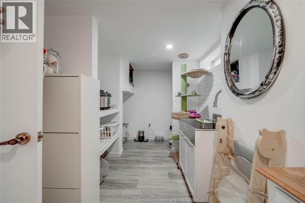1215 Chappell Unit# Upper, Windsor, Ontario  N9C 3C8 - Photo 12 - 26022116