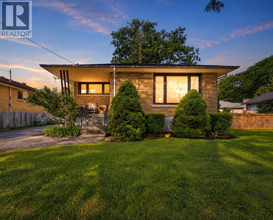 57 Vimy Crescent, Sarnia, Ontario  N7S 1J7 - Photo 1 - 26022144