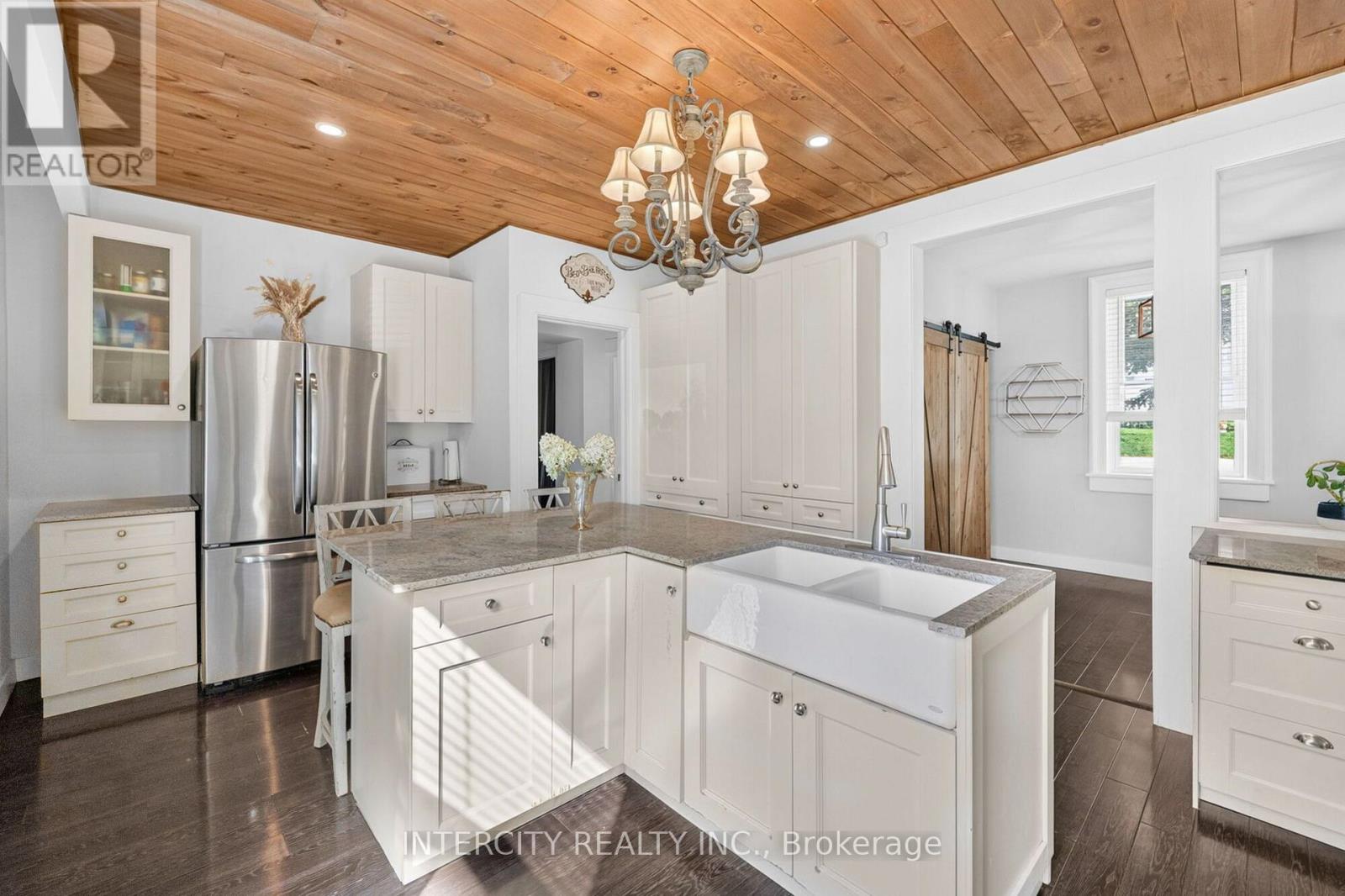 98 Essa Street, Bradford West Gwillimbury (Bradford), Ontario  L3Z 1P4 - Photo 12 - N13764666
