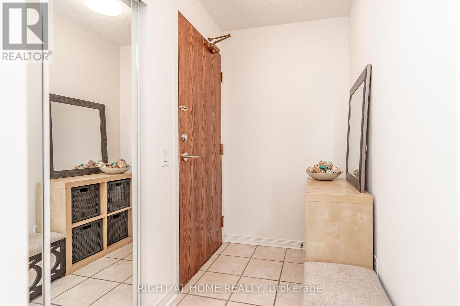 1010 - 23 Oneida Crescent, Richmond Hill (Langstaff), Ontario  L4B 0A2 - Photo 11 - N13764730