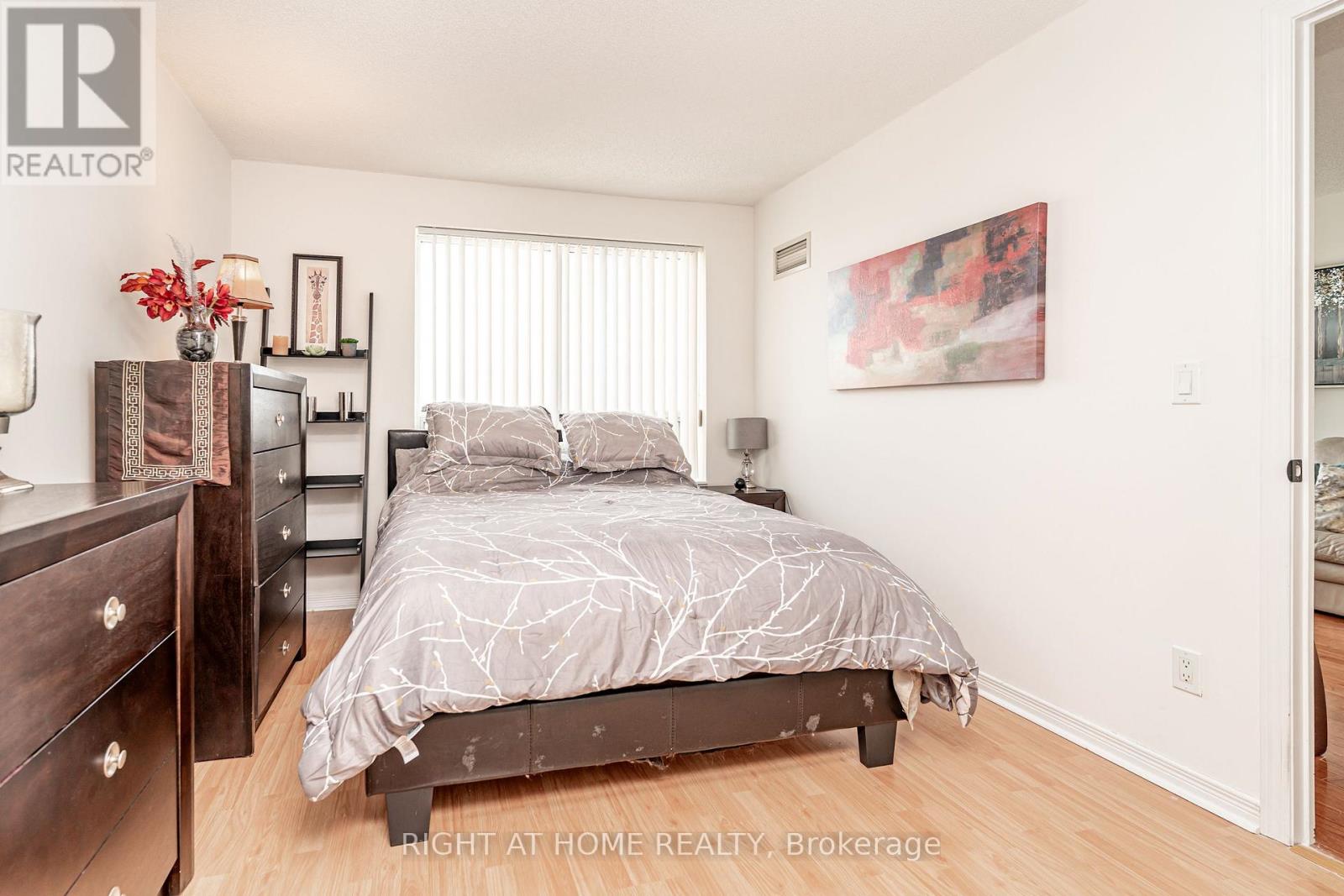 1010 - 23 Oneida Crescent, Richmond Hill (Langstaff), Ontario  L4B 0A2 - Photo 27 - N13764730
