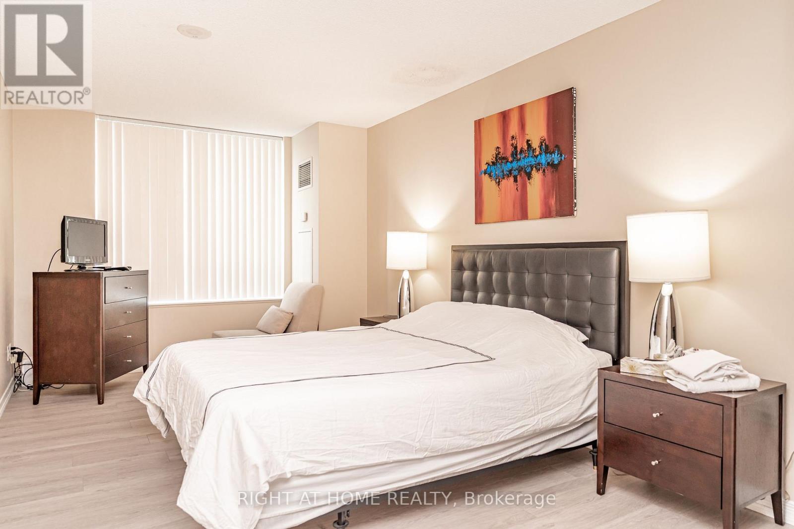 1010 - 23 Oneida Crescent, Richmond Hill (Langstaff), Ontario  L4B 0A2 - Photo 36 - N13764730
