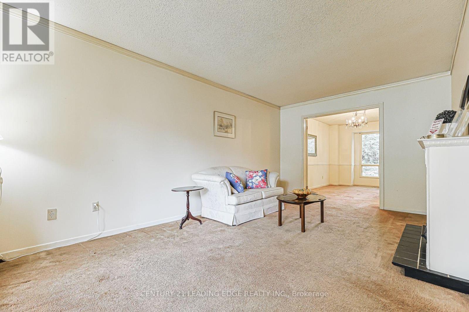 14 Buchanan Drive, Markham (Unionville), Ontario  L3R 4C5 - Photo 7 - N13764868