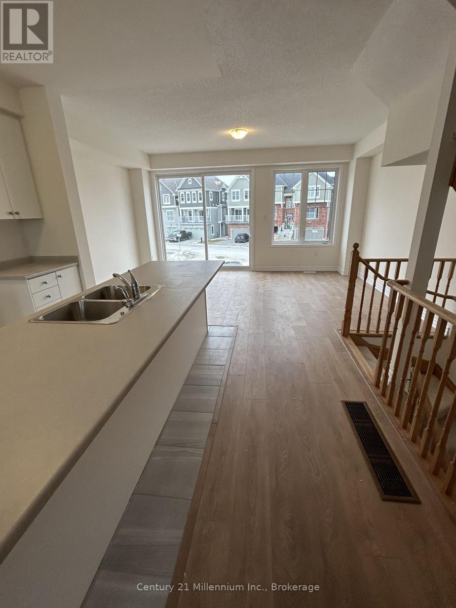 31 Surf Drive, Wasaga Beach, Ontario  L9Z 0G3 - Photo 2 - S13764846
