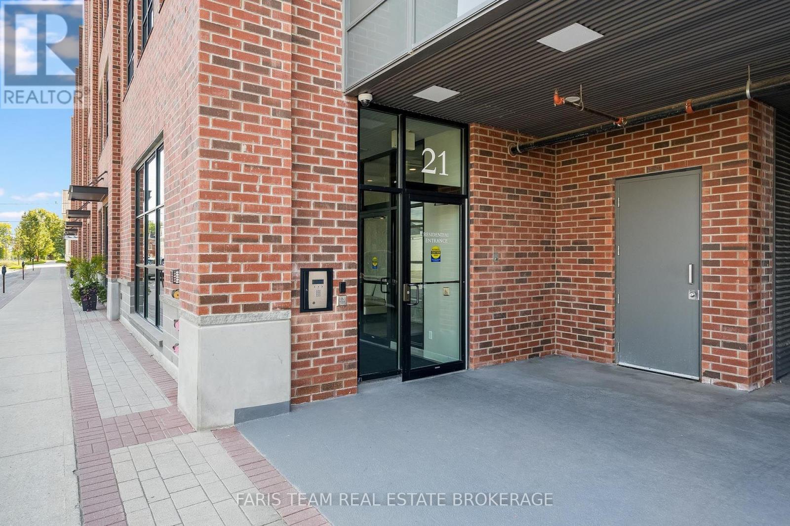 502 - 21 Matchedash Street S, Orillia, Ontario L3V 4W4 - Photo 5 - S13764736