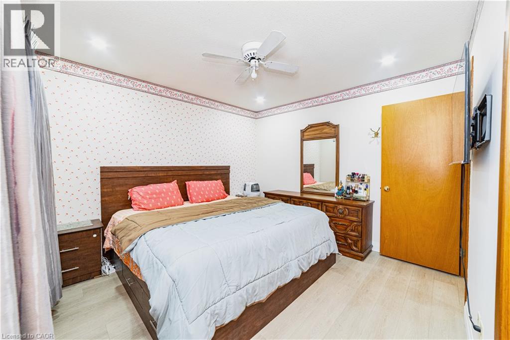 41 Tuerr Drive, Kitchener, Ontario  N2E 2L9 - Photo 6 - 40861695