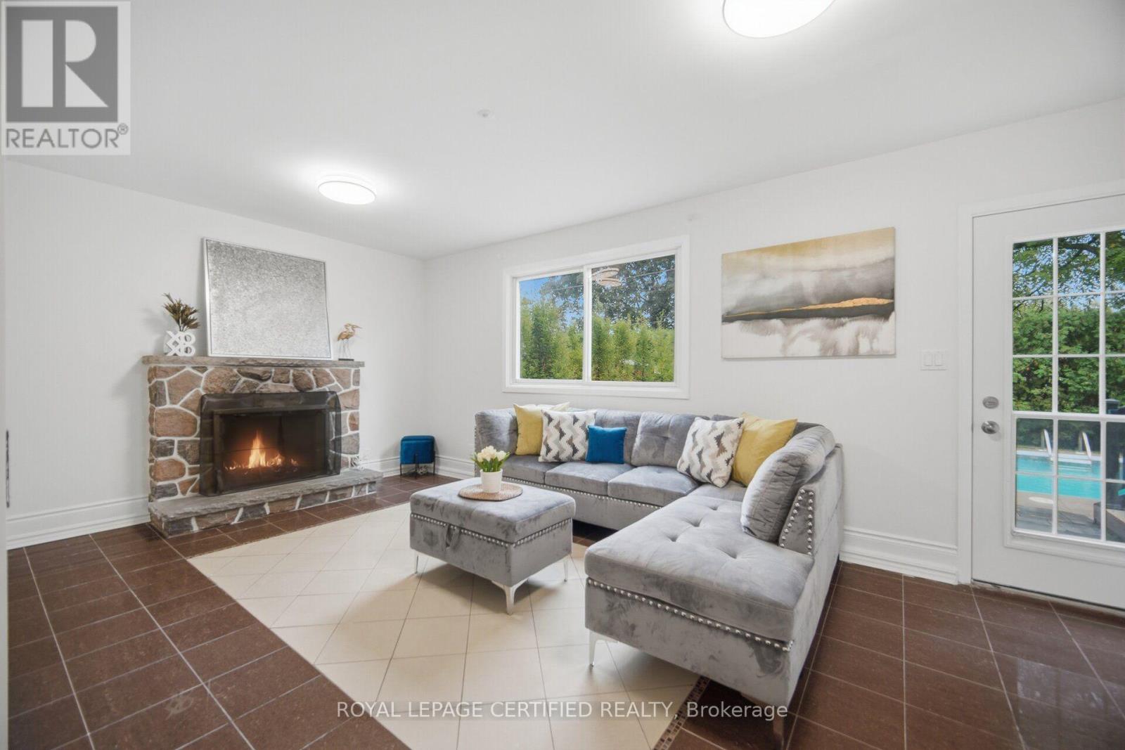 3490 Rexway Drive, Burlington, Ontario  L7N 2L6 - Photo 14 - W13764714