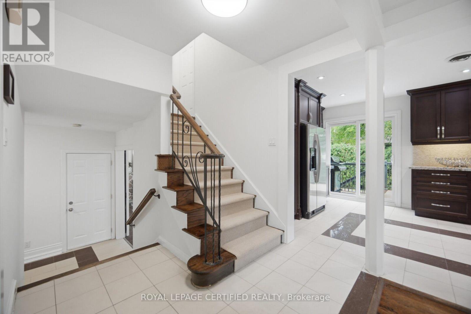 3490 Rexway Drive, Burlington, Ontario  L7N 2L6 - Photo 18 - W13764714
