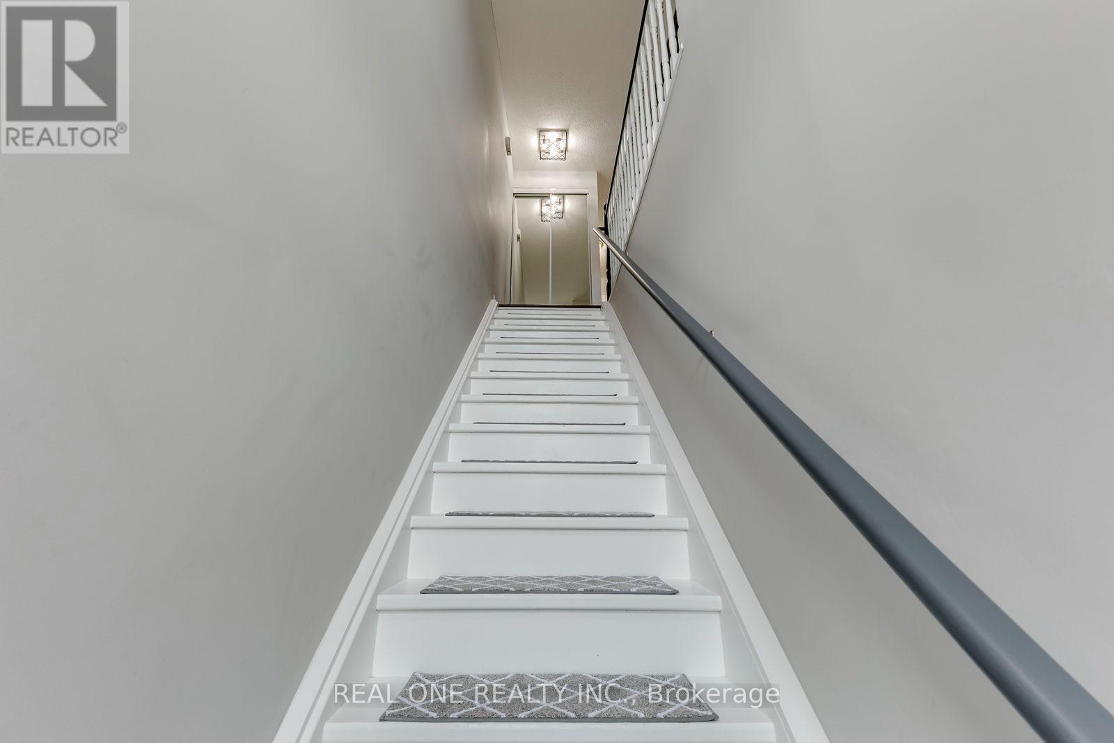 707 - 1701 Lampman Avenue, Burlington, Ontario  L7L 6R7 - Photo 6 - W13764748
