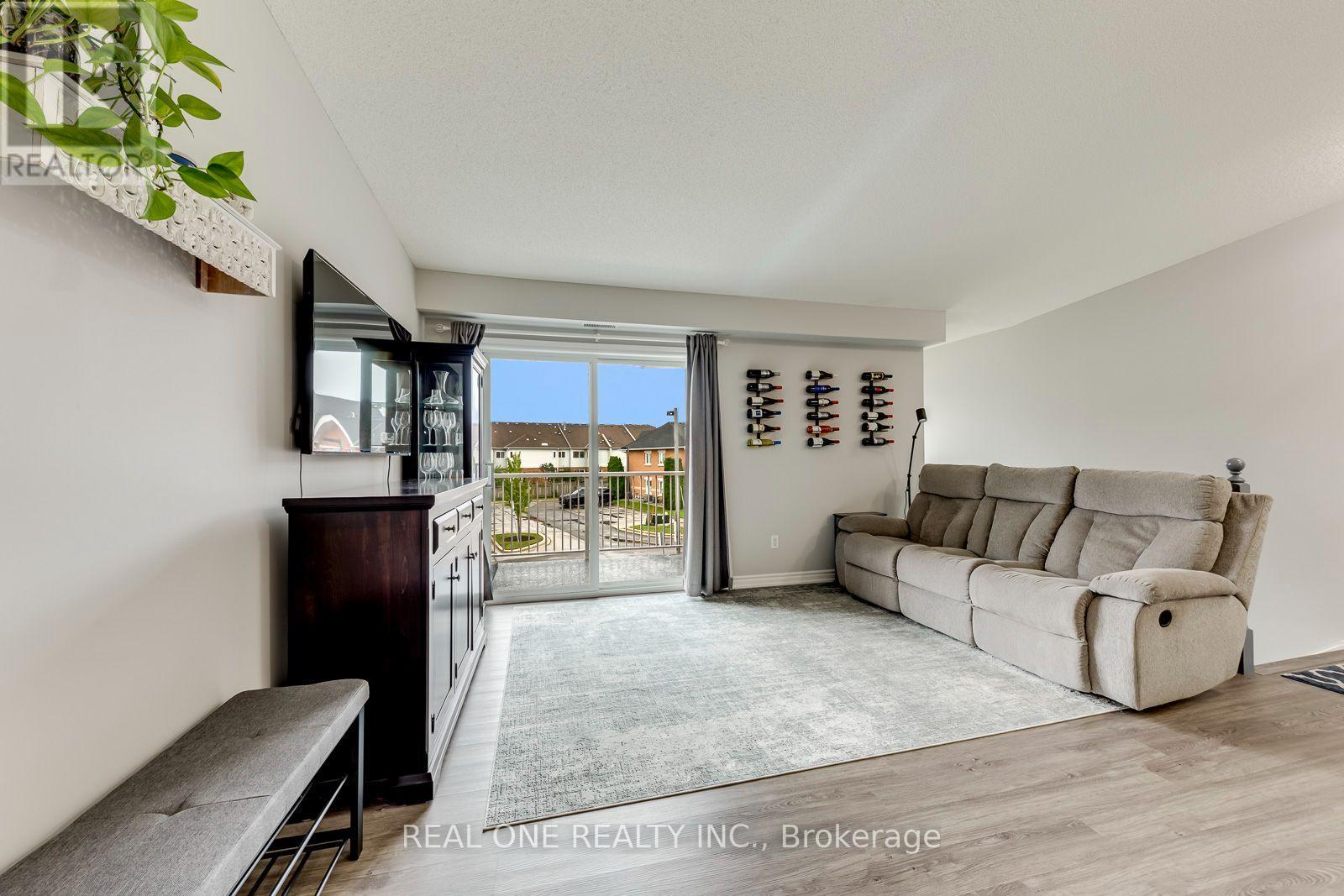 707 - 1701 Lampman Avenue, Burlington, Ontario  L7L 6R7 - Photo 8 - W13764748