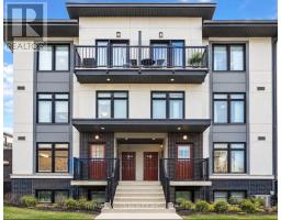 1 - 6 BICKNELL AVENUE, Toronto, Ontario
