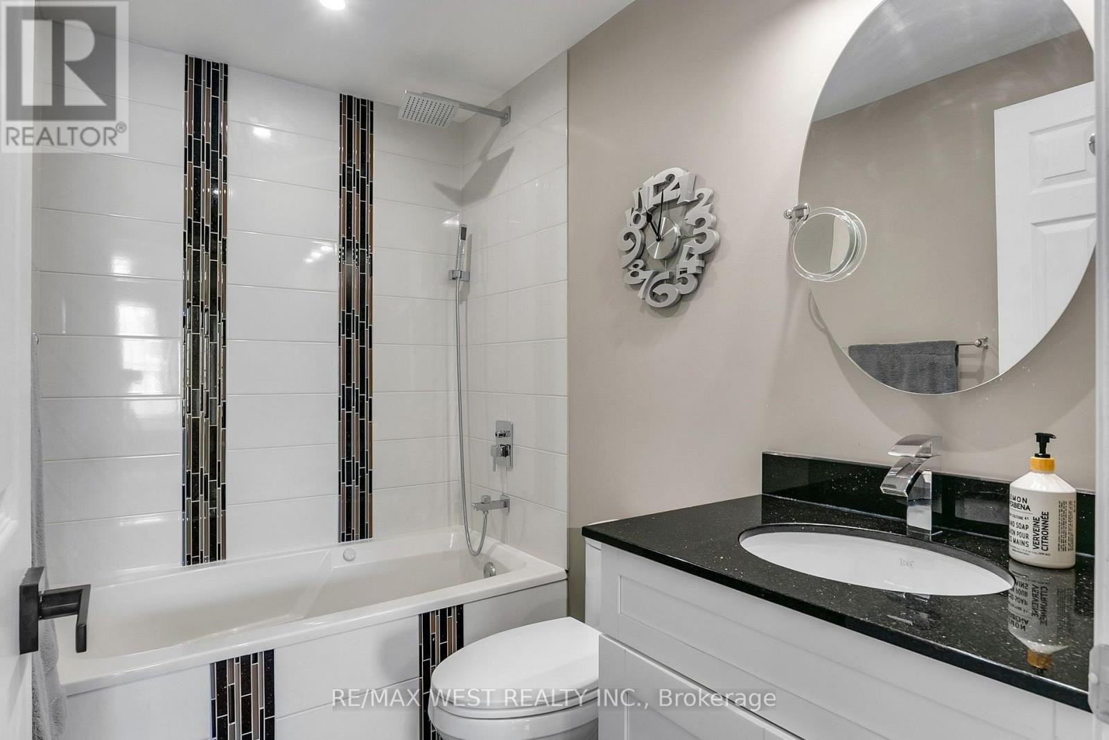 930 Maramis Court, Mississauga, Ontario  L5H 4G2 - Photo 26 - W13764862