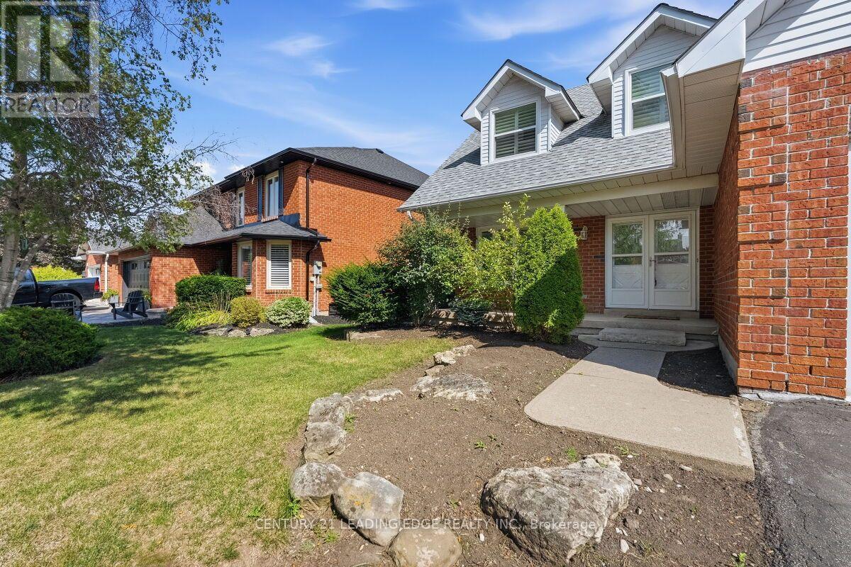 2409 Butternut Crescent, Burlington, Ontario  L7M 3J7 - Photo 3 - W13764870
