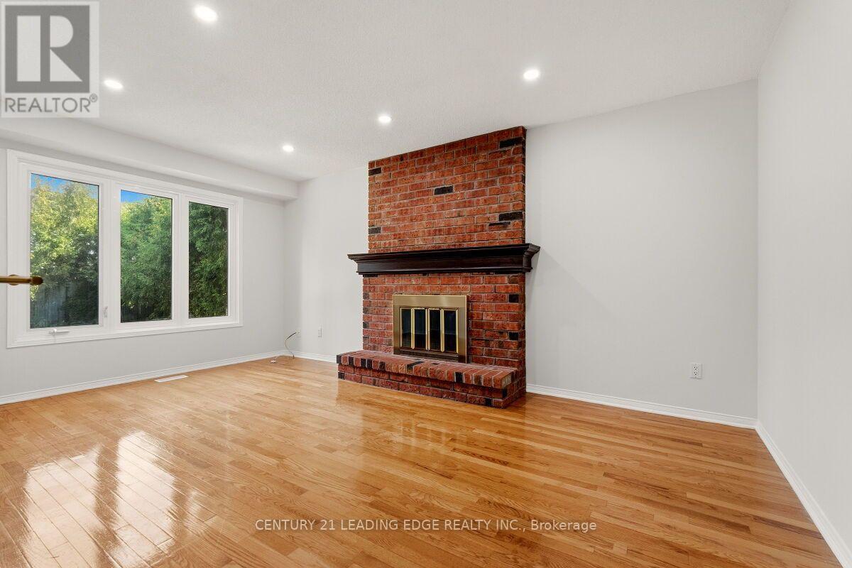 2409 Butternut Crescent, Burlington, Ontario  L7M 3J7 - Photo 9 - W13764870