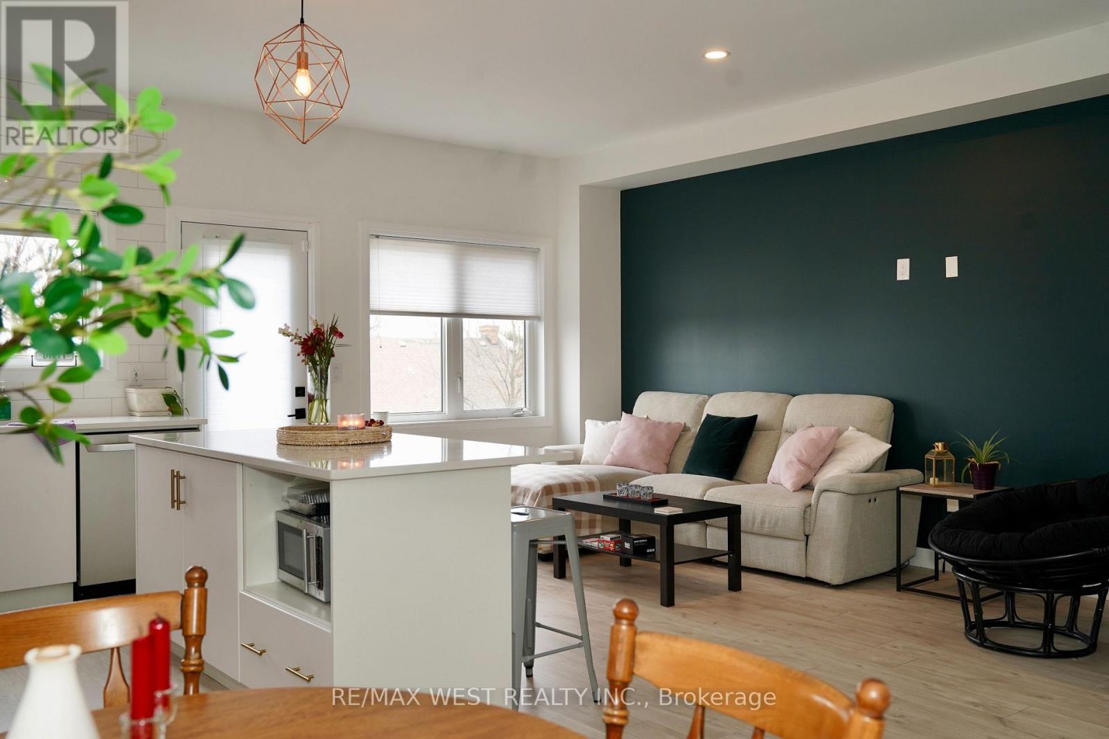 4067 Fracchioni Drive, Lincoln, Ontario  L0R 1B4 - Photo 3 - X13764734