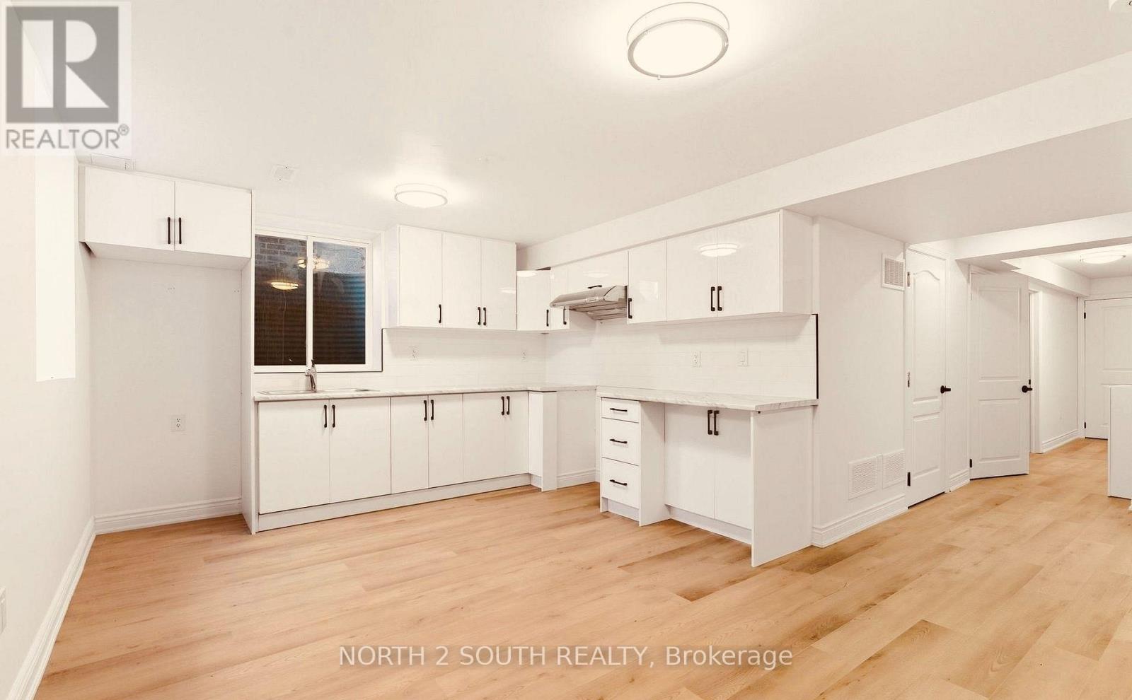 Lower - 8101 Brookside Drive, Niagara Falls, Ontario  L2H 3T9 - Photo 4 - X13764746