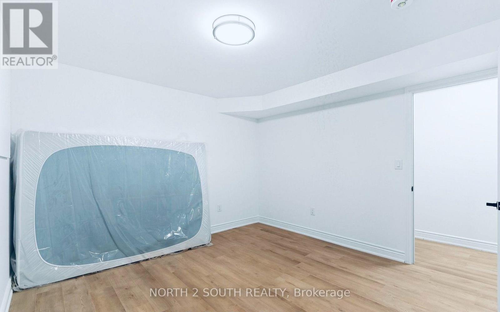 Lower - 8101 Brookside Drive, Niagara Falls, Ontario  L2H 3T9 - Photo 7 - X13764746