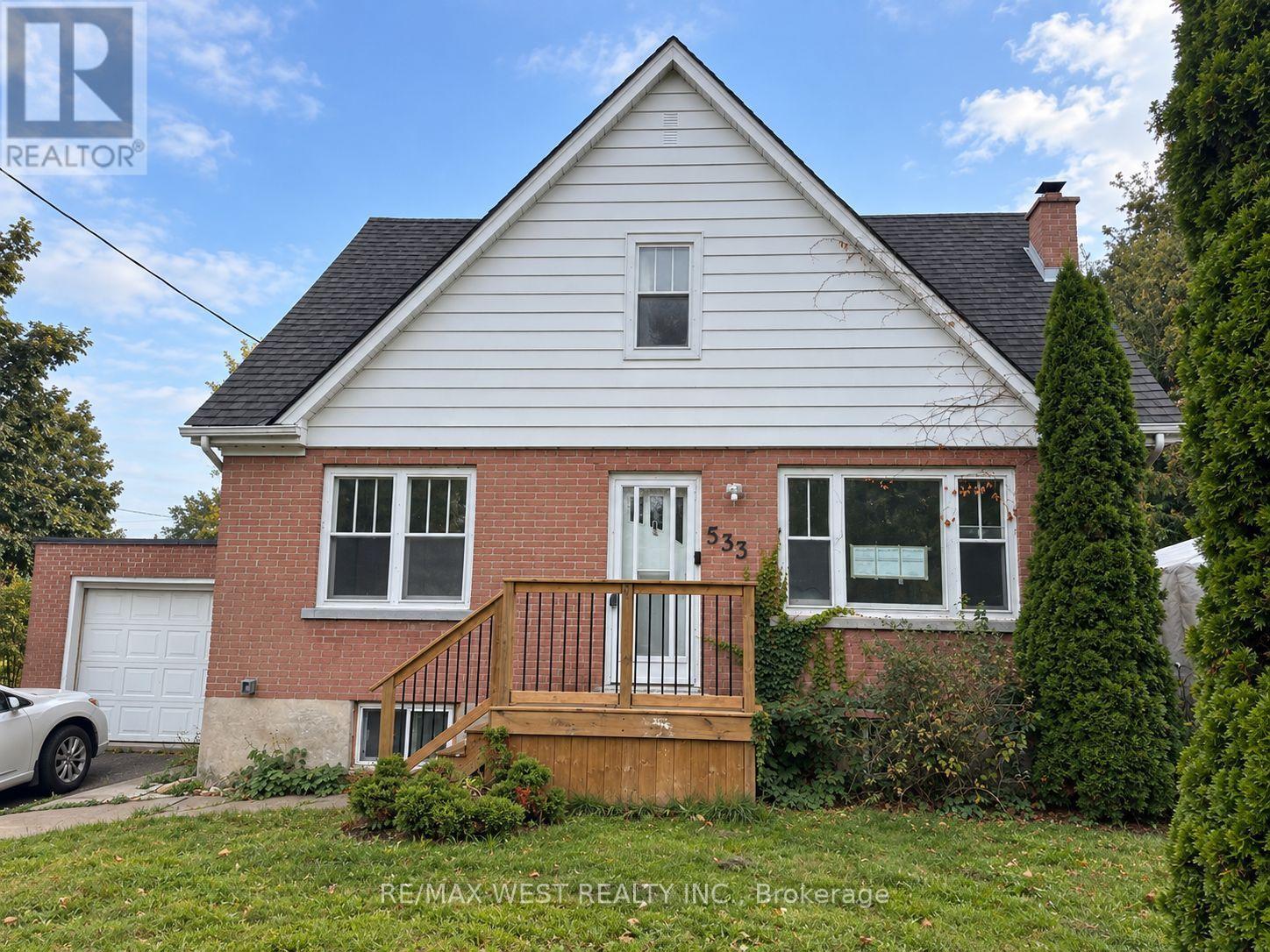 Lower Level - 533 Courtland Avenue E, Kitchener, Ontario  N2G 2W9 - Photo 1 - X13764776